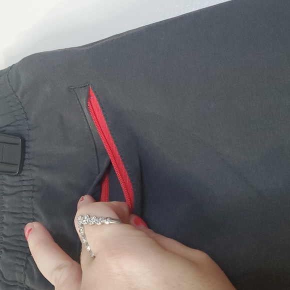 Chubbies 5.5" Swim Board Shorts Size Large Charcoal Pockets Mens - Picture 7 of 12